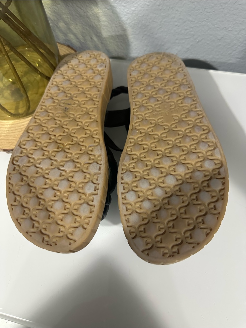 Sam Edelman Gavril Black Quilted Platform Sandals Sz 9 - Picture 6 of 7